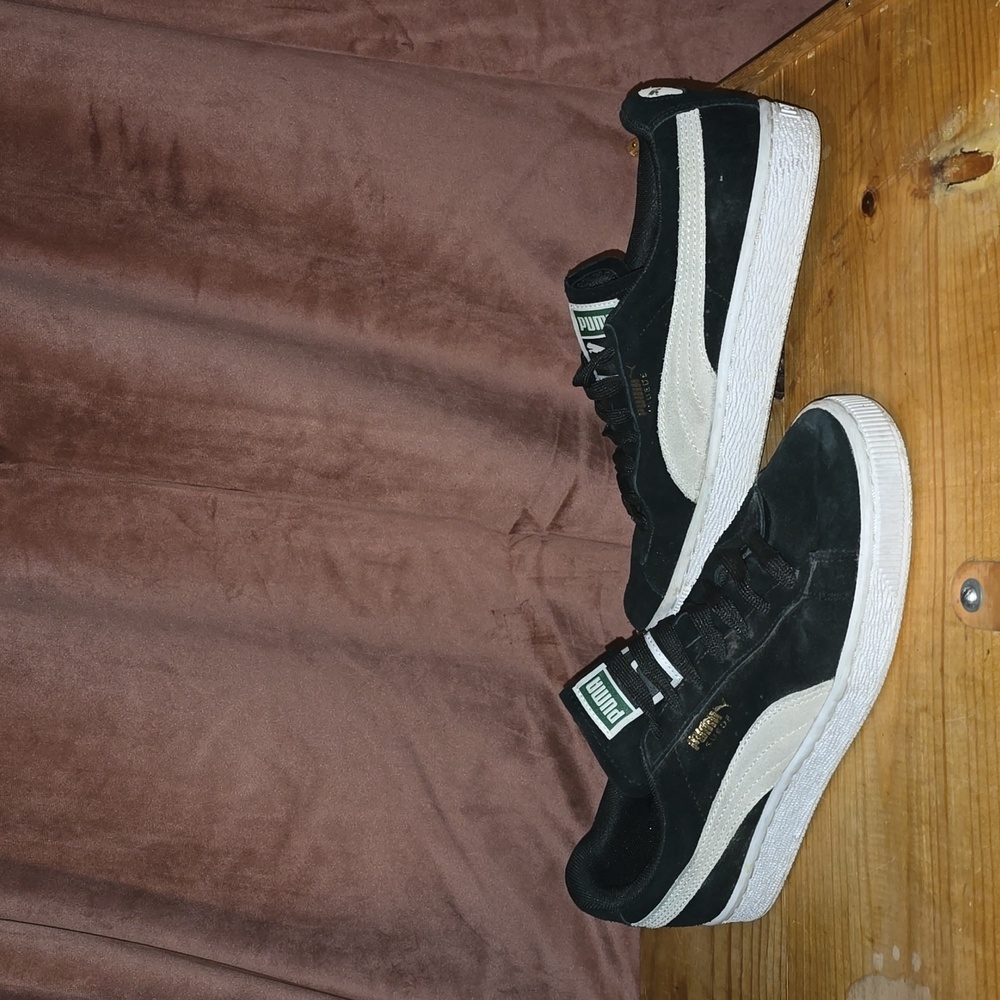 Puma Suede Sneakers